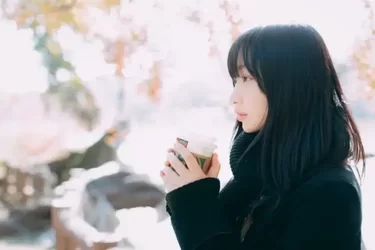 人待ち美女